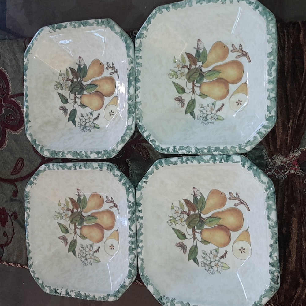 🌺4 DECORATIVE CERAMIC Bowls
